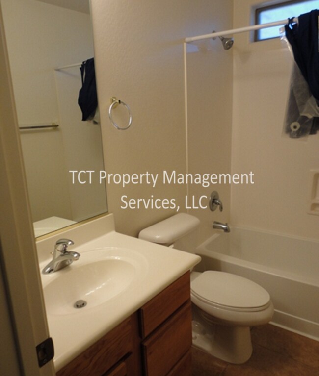 Photo - 3 bed/ 2 bath in Sarah Ann Ranch!