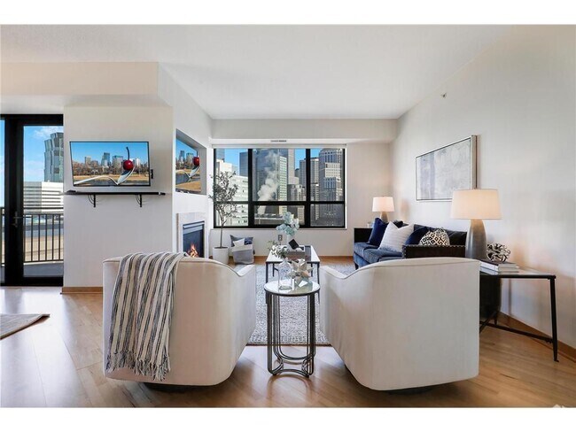 Building Photo - 500 500 E Grant St Unit T1302 Rental