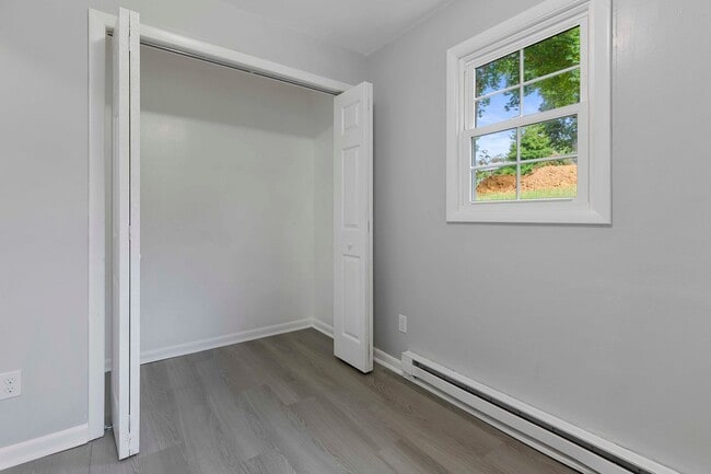 Photo - College Street Unidad Center 130