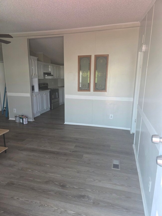 Photo - 1311 Knotty Elm Loop