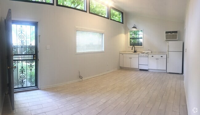 Building Photo - 1742 N Parkway Unit Rear Rental