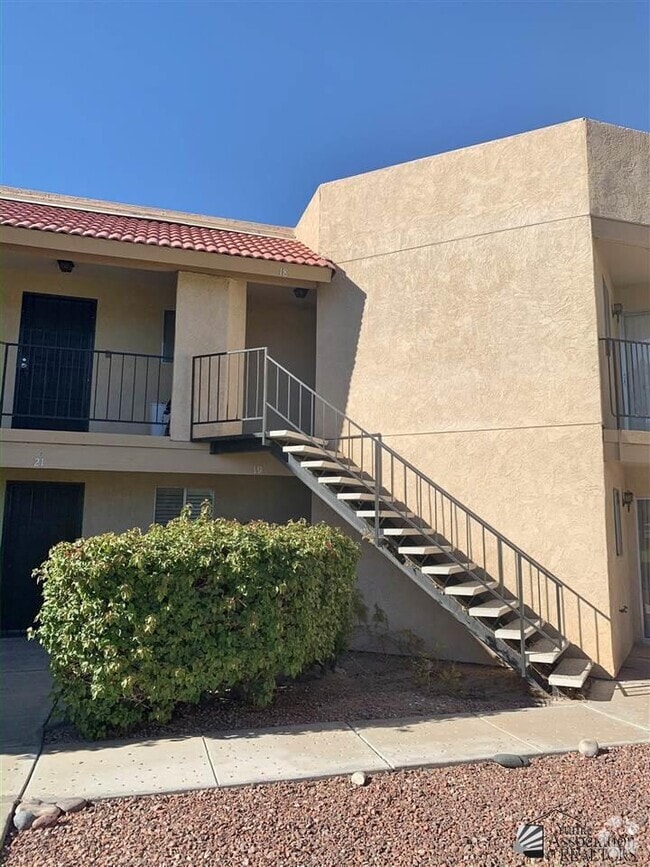 Building Photo - 10642 S Camino Del Sol Unit 18 Rental