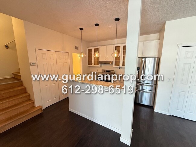 Photo - Woodbury Townhouse Available Now, Updated ...