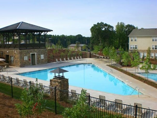 Photo - 1105 Tree Top Way