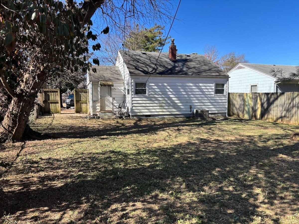 Photo - Bungalow Near MSU