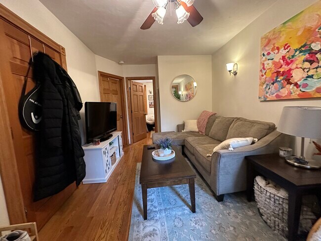 Photo - 12 S Russell St Unit 16-1