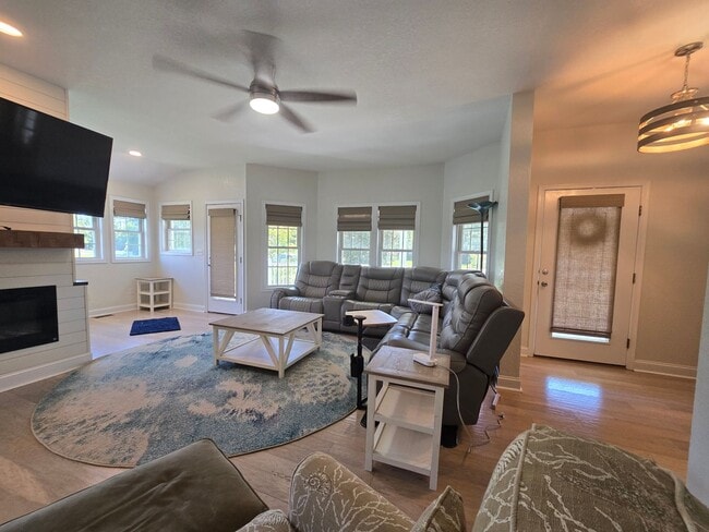 151 Mariners Way