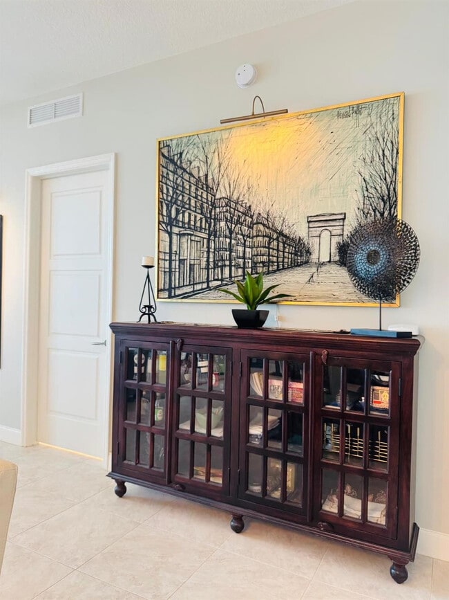 Photo - 3333 NE 32nd Ave Unidad 1204