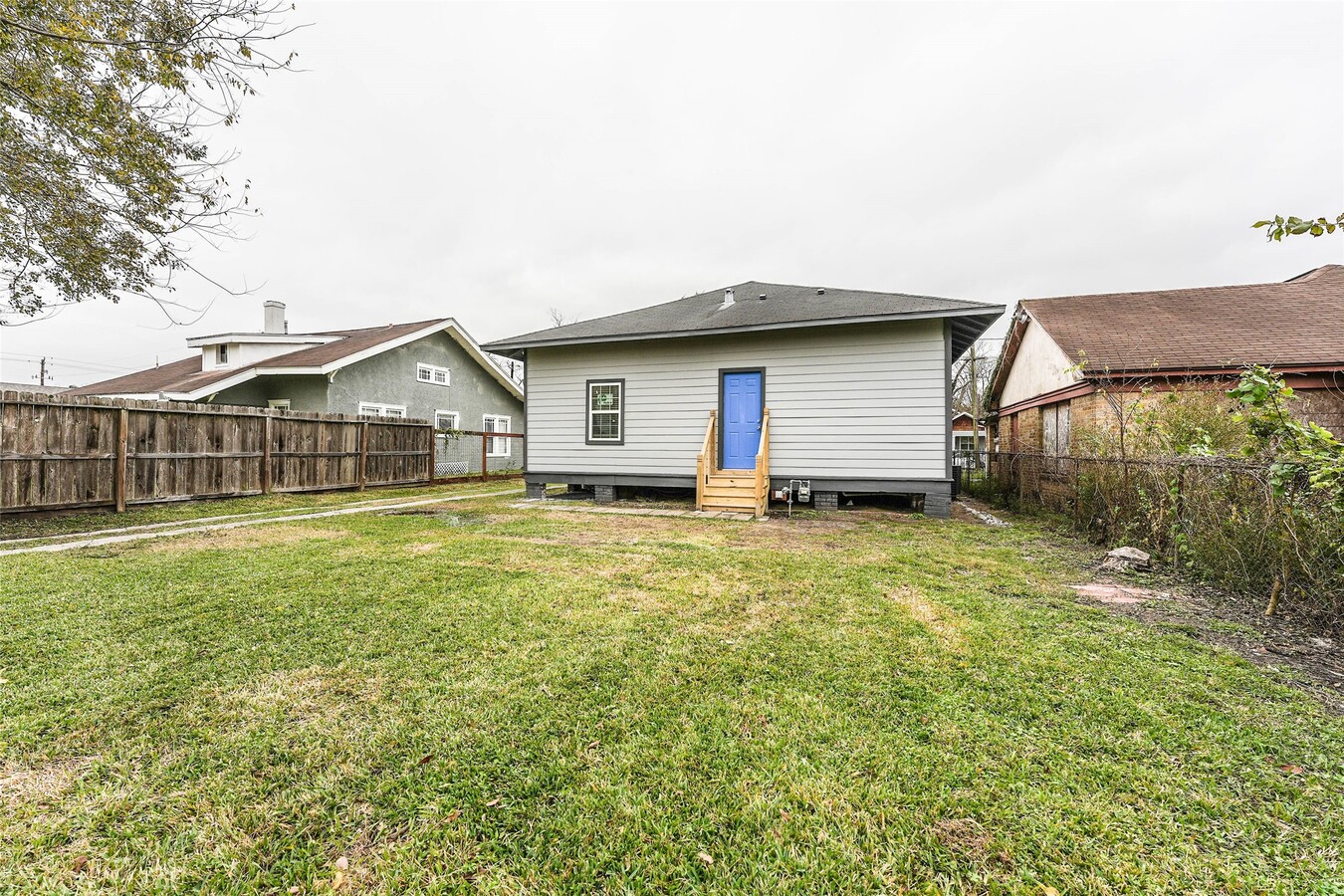 Photo - 212 Clifton St