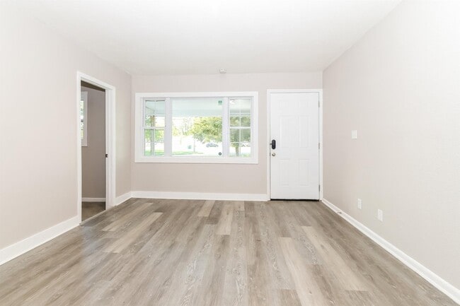 Photo - 7116 Nathan Hale Way