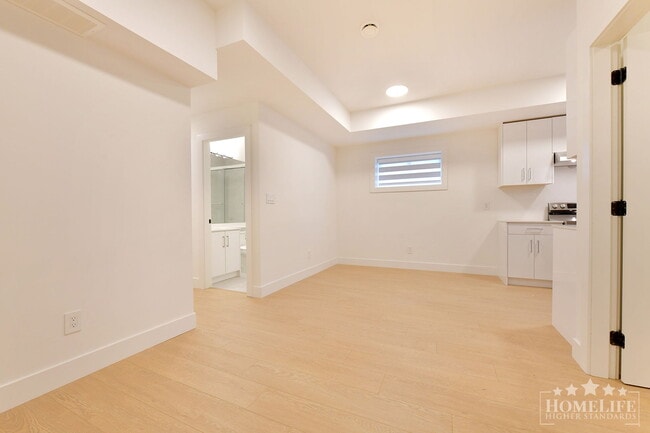 Photo - Brand New 2 Bedroom + Den Basement Suite in Desirable South Surrey Unit Basement