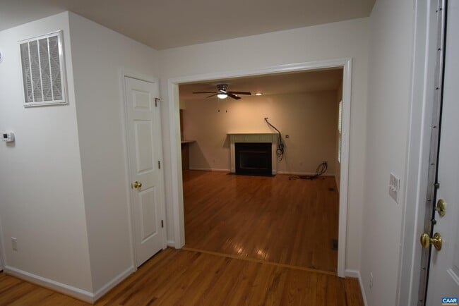 Photo - 19 Woodlawn Dr