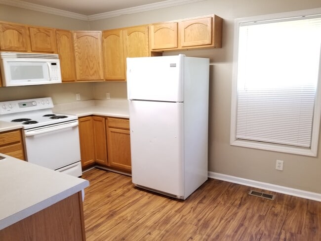 Photo - 10831 Woody Dr