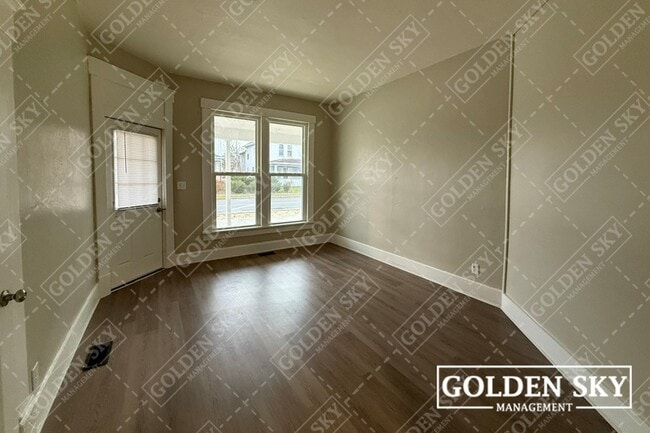 Photo - 1224 E Main St Unit 4