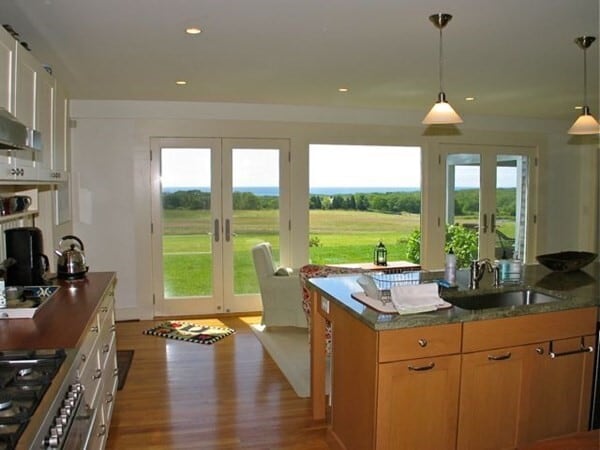 Photo - 384 Middle Rd