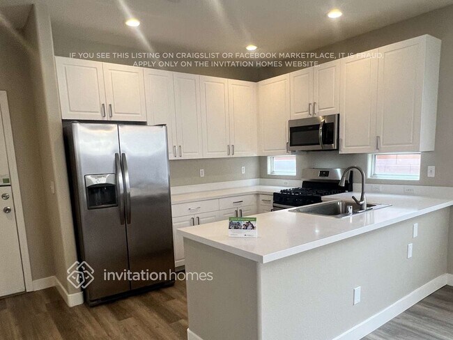 Photo - 678 Baffin Island Rd