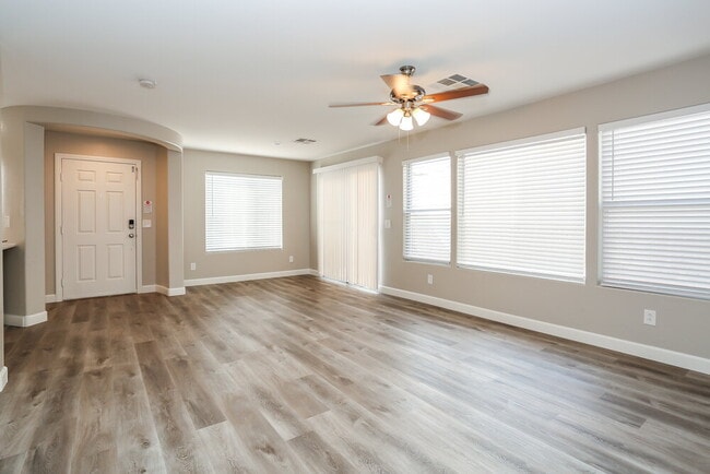 Photo - 8013 Indian Blanket St