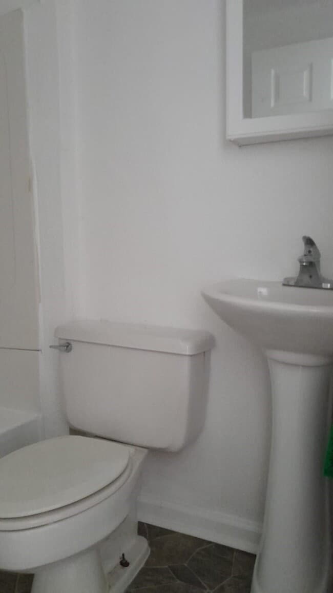 Photo - 2405 Franklin St