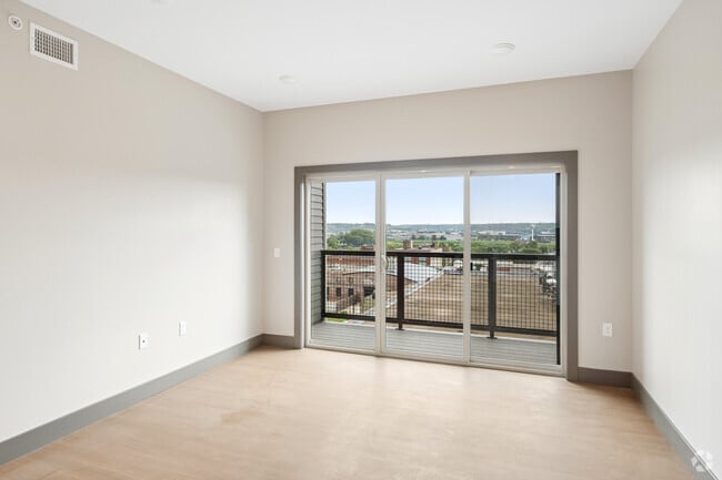 2BR, 2BA - 1,000SF - Living Room/ Dining Room