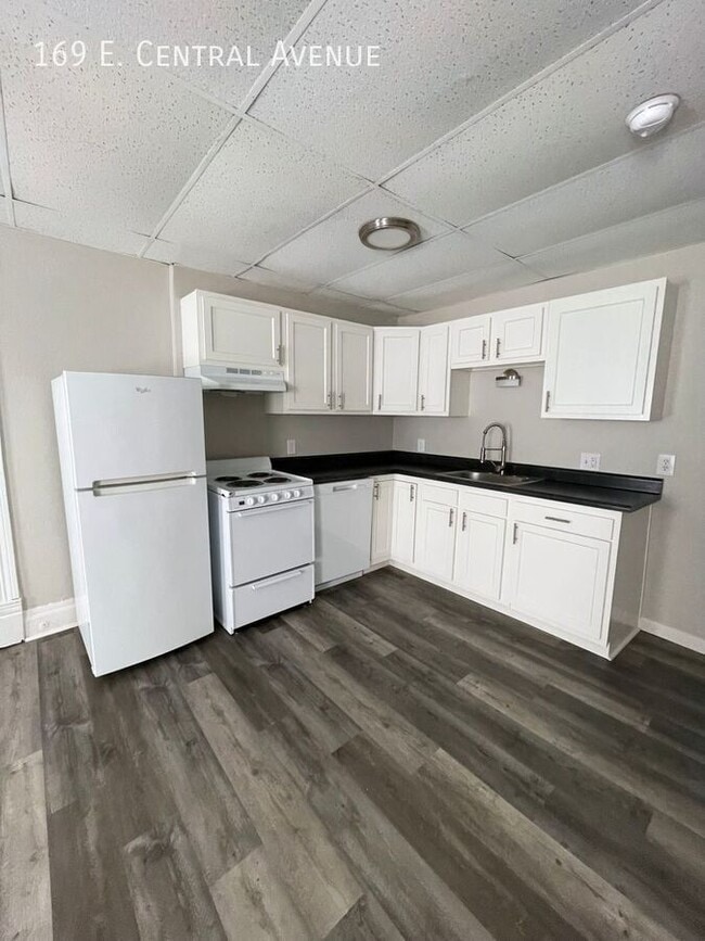 Photo - 169 E Central Ave