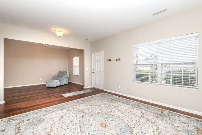 Photo - 1512 Sunflower Field Pl