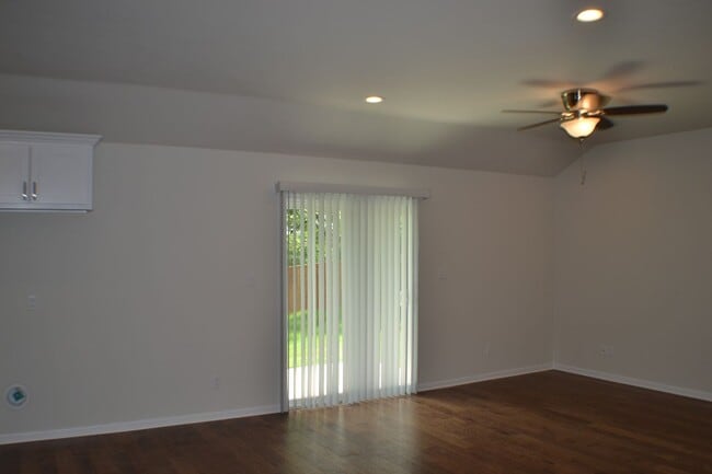 Photo - House for Lease in Sherman