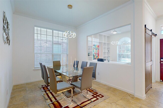 Photo - 18 Avenswood Pl