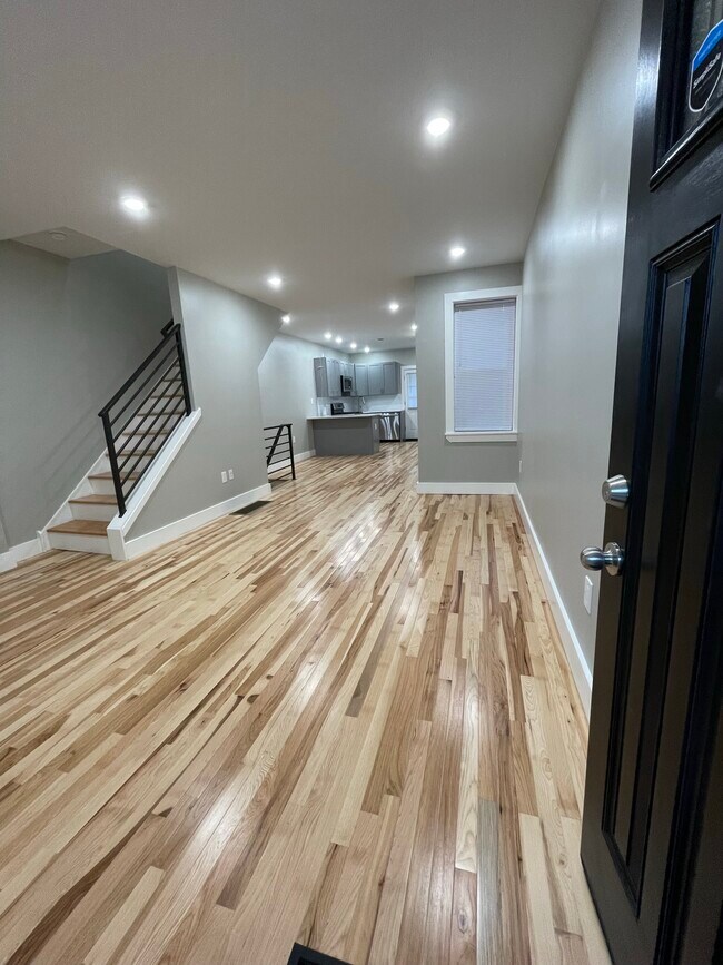 Photo - 127 S Ruby St