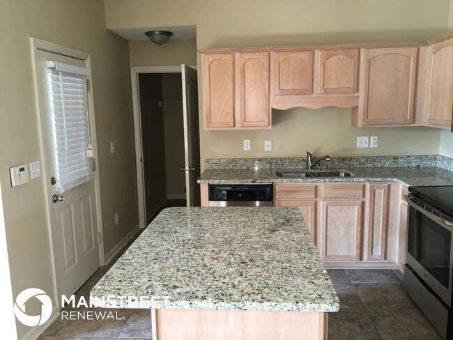 Photo - 1393 Marhill Cove