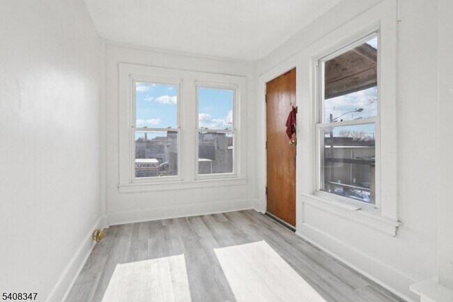 Photo - 66 N Washington Ave Unit 2