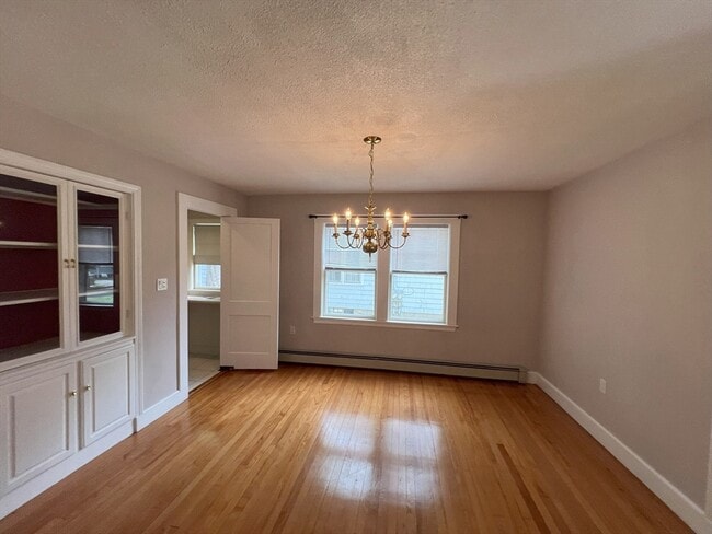 Photo - 19 Maple St