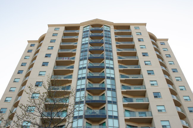 Exterior - 520 Talbot Street