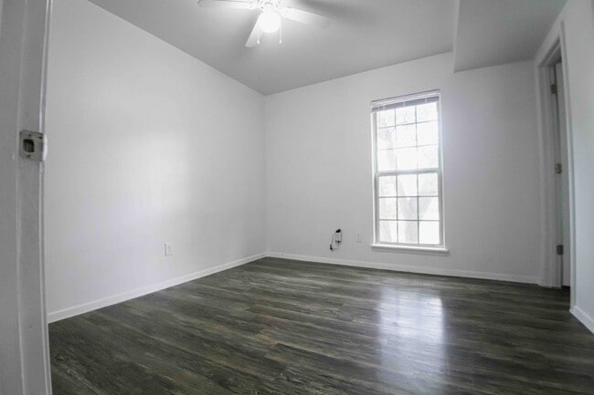 Bedroom - Cedar Glen South