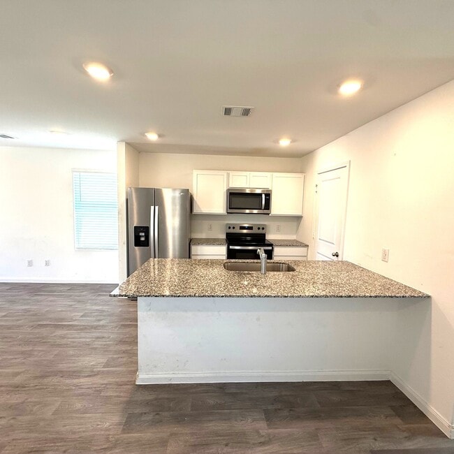11926 Midas Ln
