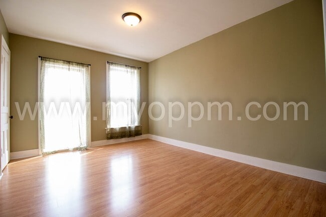 Photo - SIERRA 1322/1324 S 6 ST Unit 1322