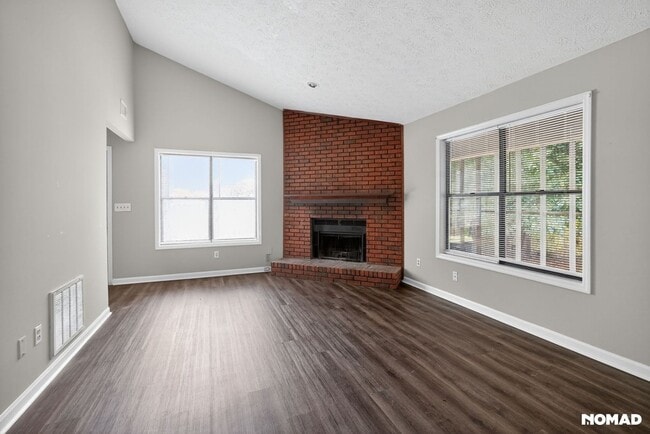 Photo - 5504 Windwood Rd