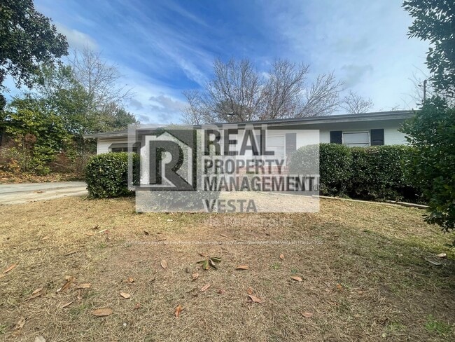 Building Photo - 4342 Pinedale Dr