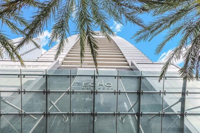 Photo - 1451 Brickell Ave Unit 2706