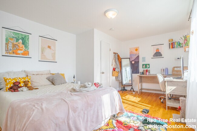 Photo - 238 Everett St Unit 2