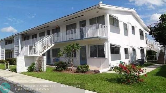 Photo - 2100 NE 51st Ct