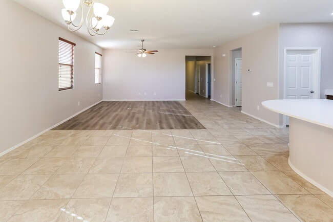 Photo - 6405 S 47th Dr