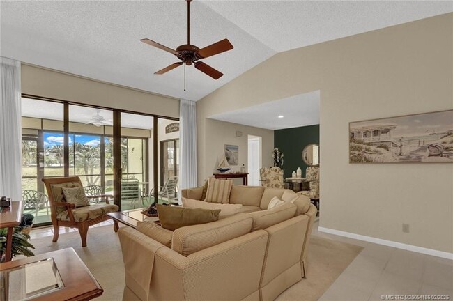 Photo - 4004 SW Osprey Creek Way