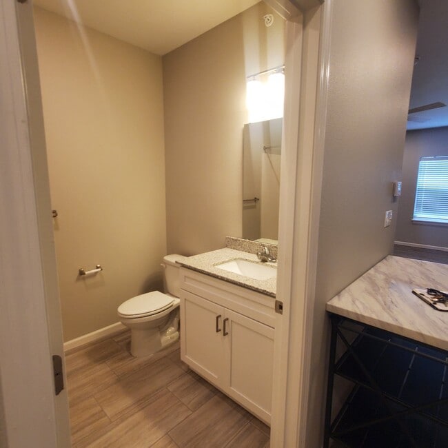 2025 W Grand St Unit 102