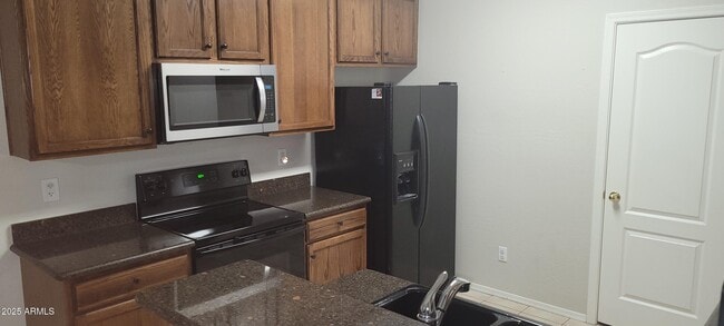 Photo - 2600 E Springfield Pl