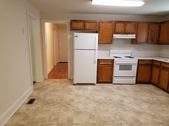 Photo - 115 N Warren St