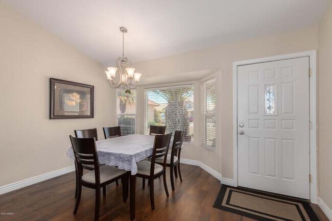 Photo - 5250 E Greenway Cir