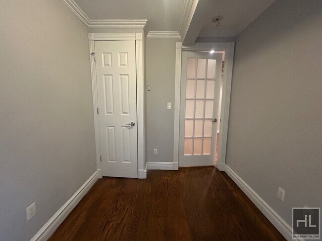 Photo - East 25th Street Unidad B