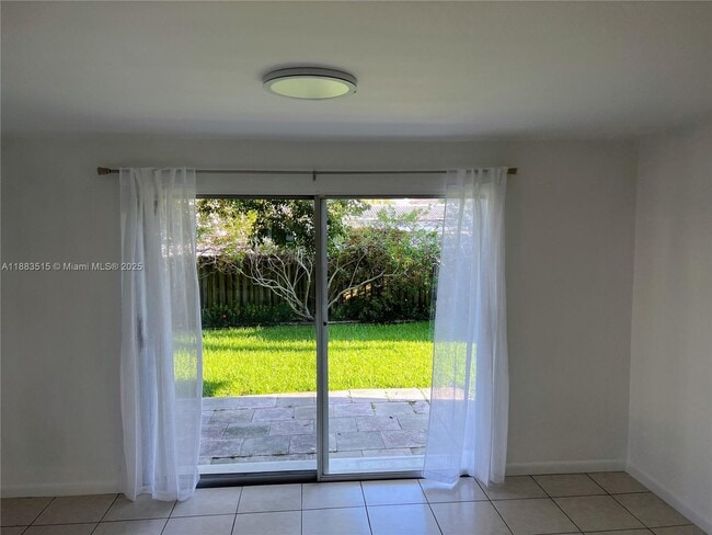 Photo - 1114 Adams St