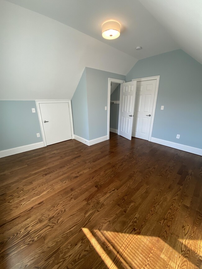 Building Photo - 3 Hamilton Rd Unit 2 Rental