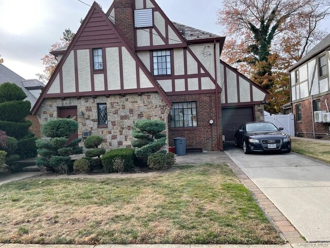 Photo - 281 Kilburn Rd S